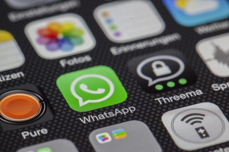 Whatsapp é o principal canal de atendimento de 51% dos lojistas virtuais