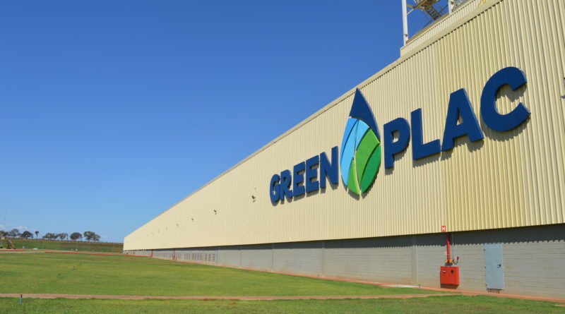 Fábrica de resina da Greenplac começa a operar