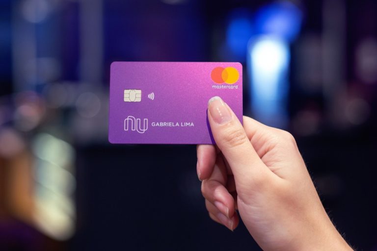 Nubank alcança 20 milhões de clientes no Brasil