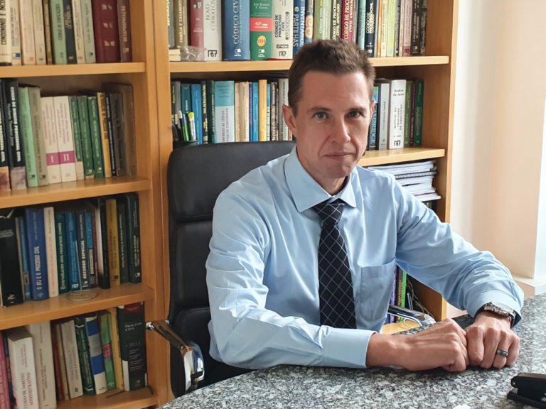 Paulo Leme Filho participa de debate no Hutrin