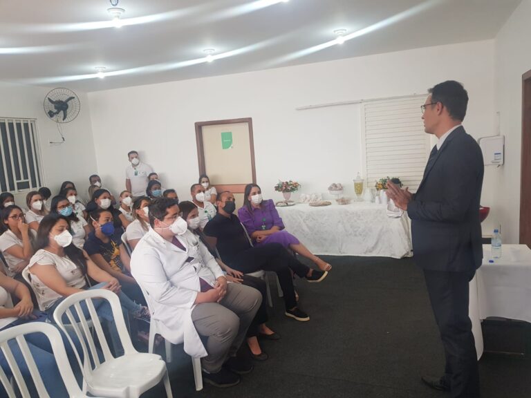 Juiz realiza palestra sobre violência doméstica no HRF