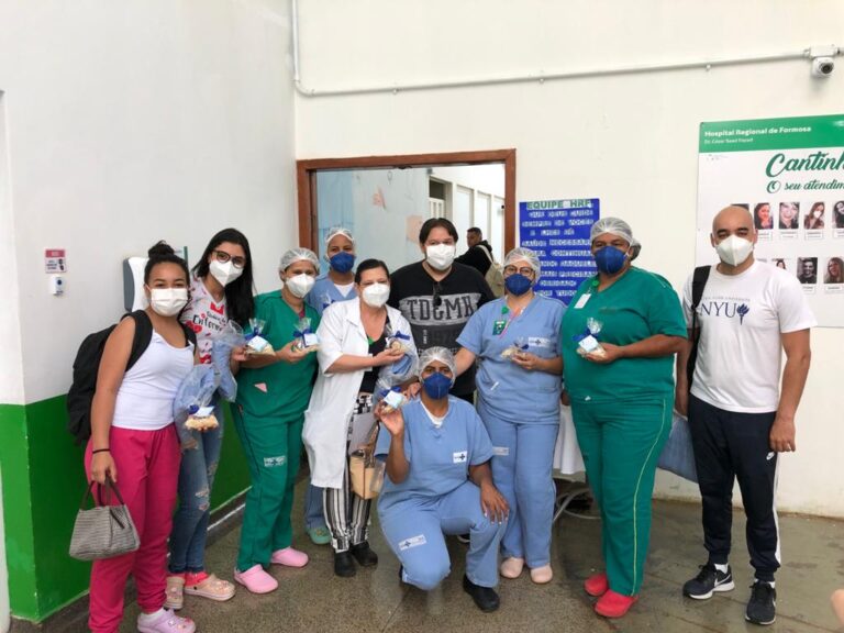 Paciente homenageia profissionais do Hospital Estadual de Formosa