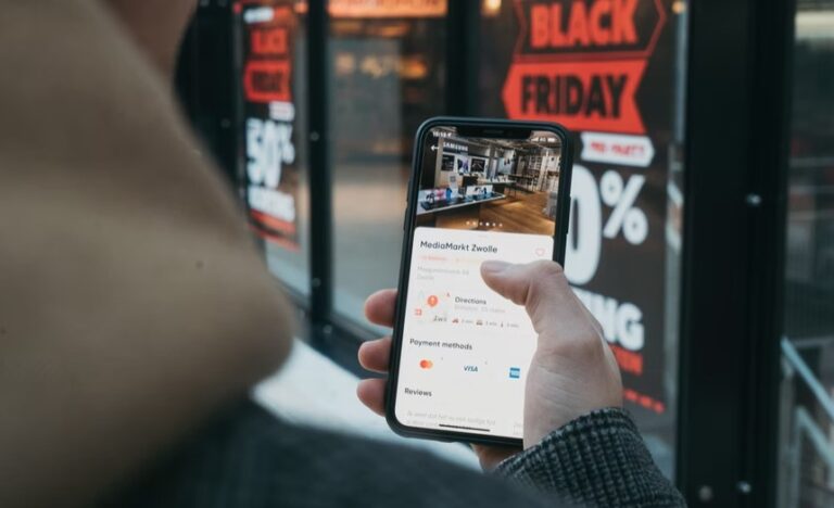 O celular Iphone é o produto mais desejado pelos brasileiros para esta edição da Black Friday (26/11).