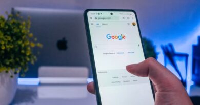 Agora, com a nova ferramenta, o Google ressalta que o usuário pode solicitar a exclusão de informações pessoais mesmo que não haja risco claro.