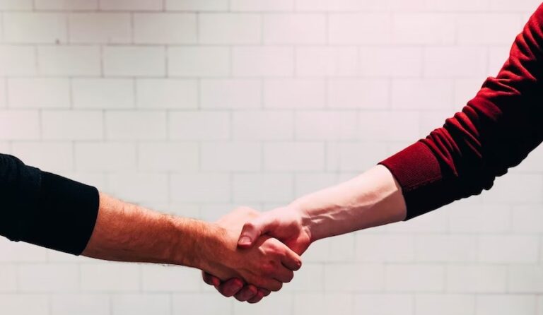 Se houver problemas com os funcionários de sua equipe, é bem possível que atitudes negativas afetem a qualidade do atendimento ao seu cliente.