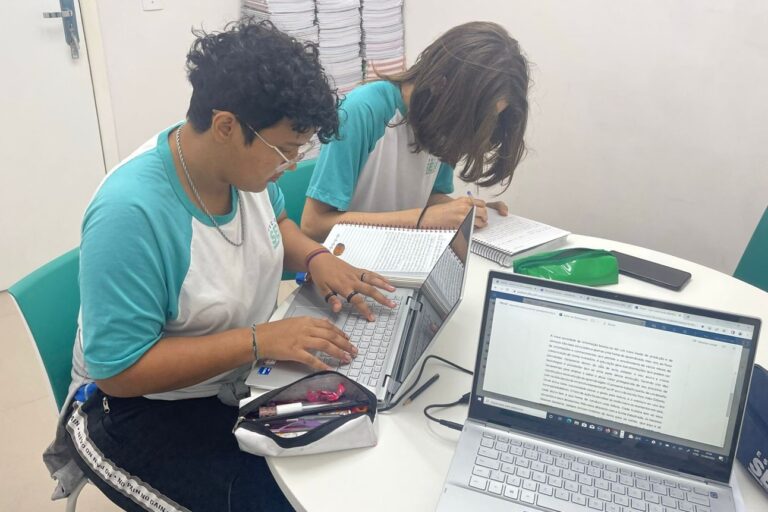 O Programa de Letramento Letrus apoia no desenvolvimento da escrita e contribui para aprimorar a produção de redação dos estudantes
