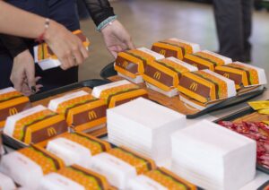 McDia Feliz | Instituto Ronald McDonald e Instituto Ayrton Senna