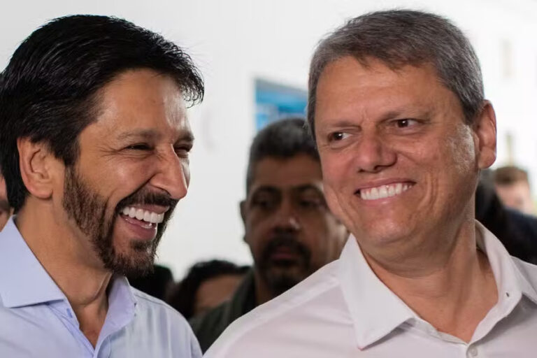 Ricardo Nunes e Tarcísio de Freitas. Foto: Edilson Dantas / O Globo.