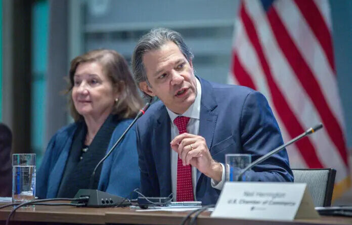 Fernando Haddad em Washington DC. Foto: Diogo Zacarias/ MF