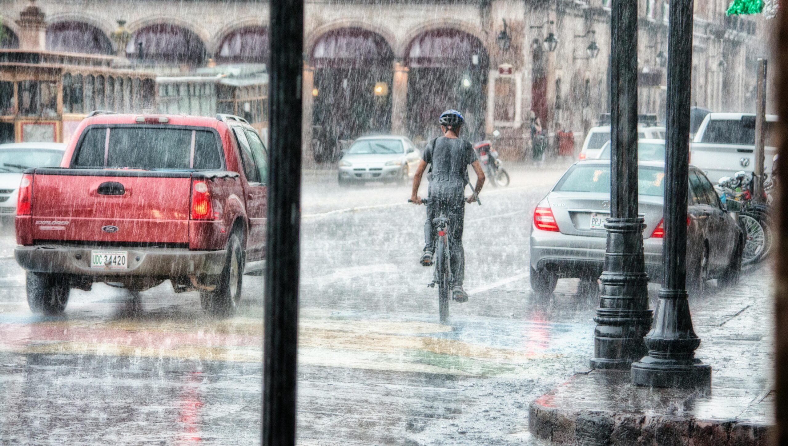 Chuva intensa em São Paulo alerta Defesa Civil. Foto: Genaro Servín/ Pexels