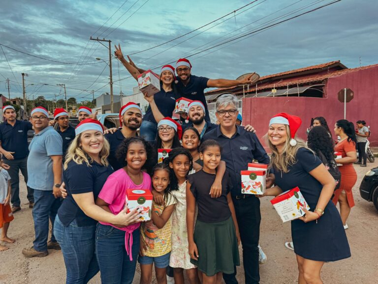 Em clima de solidariedade, Abitte Urbanismo e Associação Obras Sociais Seara de Luz distribuiram panetones as vésperas do Natal de 2024.