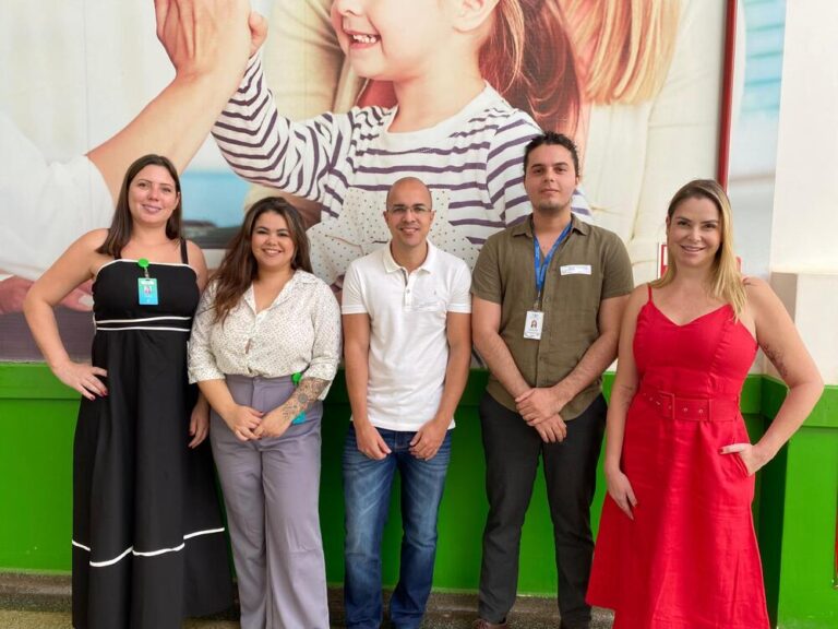 Visita de representantes do governo ao Hospital Estadual de Formosa - HEF destaca iniciativas do projeto Rede Nascer. Unidade gerida pelo Instituto de Medicina, Estudos e Desenvolvimento - IMED