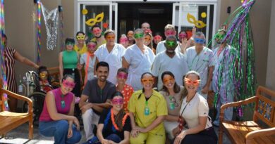 O Hospital Estadual de Trindade – Hetrin, em Goiás, celebrou o Carnaval com um bloquinho animado para pacientes internados, unidade gerida pelo Instituto de Medicina, Estudos e Desenvolvimento - IMED
