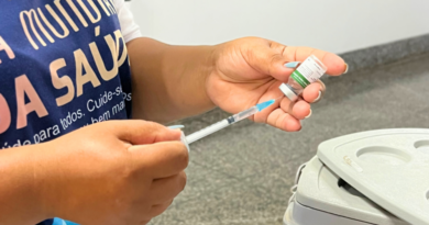 Hospital Estadual do Centro-Norte Goiano - HCN realiza campanha de vacinação para profissionais da saúde, promovendo a importância das vacinas e a conscientização sobre a imunização na população.