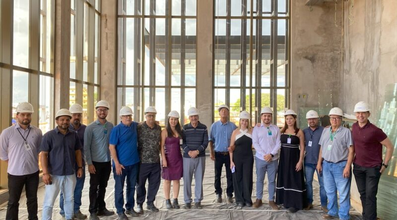 Representantes do Instituto de Medicina, Estudos e Desenvolvimento - IMED visitam o Hospital Estadual de Formosa - HEF para acompanhar os avanços nas obras de ampliação, reforçando o compromisso com a qualidade da assistência à população.