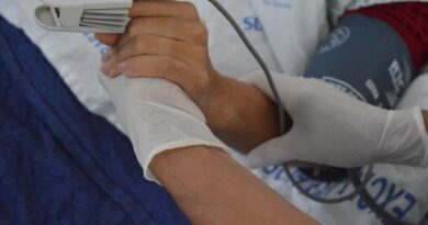 O Hospital Estadual de Formosa (HEF) é reconhecido como um dos 10 melhores hospitais de Goiás pela Anvisa, destacando-se por suas práticas seguras e cuidado humanizado com os pacientes.