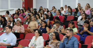 “A troca de informações e experiências com outros profissionais da área fortalece a nossa atuação no cuidado aos pacientes renais”, enfatizaram os representantes das Policlínicas de Formosa e de Posse que participaram do Simpósio.
