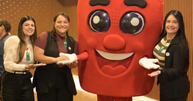 O Hospital Estadual de Trindade (Hetrin) é reconhecido pelo Hemocentro de Goiás por suas iniciativas em promover a doação de sangue e conscientizar a população sobre sua importância.