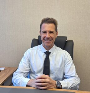 Paulo Leme Filho destaca a urgência da prevenção contra a dependência química, enfatizando a importância das datas temáticas para conscientizar.