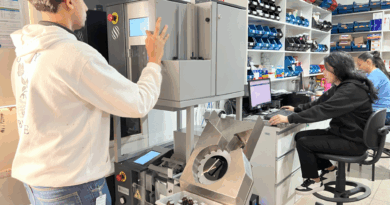 Máquina unitarizadora de medicamentos do Hospital Estadual e Trindade (Hetrin), garantindo qualidade no atendimento aos pacientes.