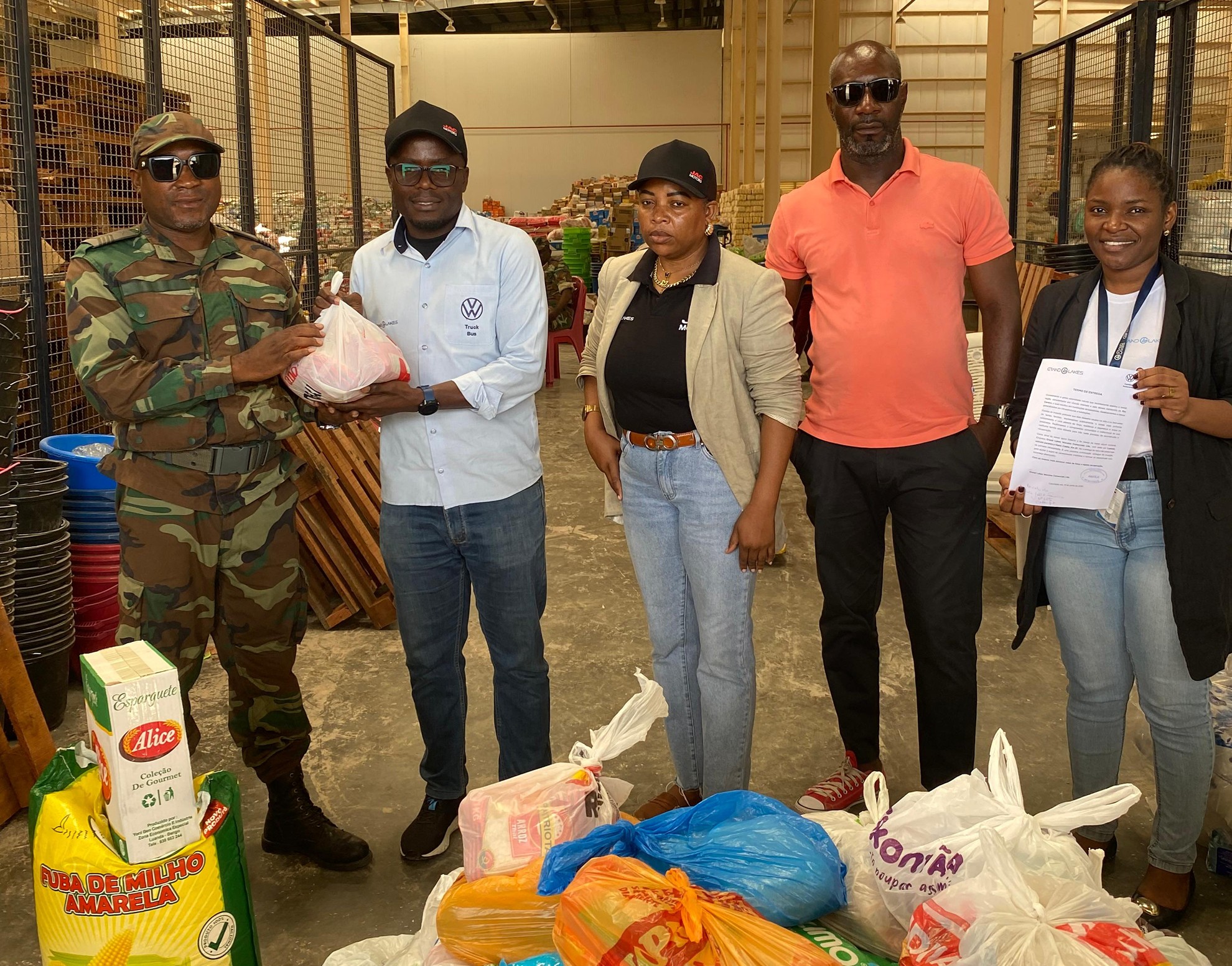 A Grand Lakes Veículos, atuando em Angola, demonstra seu compromisso com a sustentabilidade ao doar um ônibus ao Dimbwela-Atlético. Conheça a unidade de saúde e o impacto positivo dessa ação.