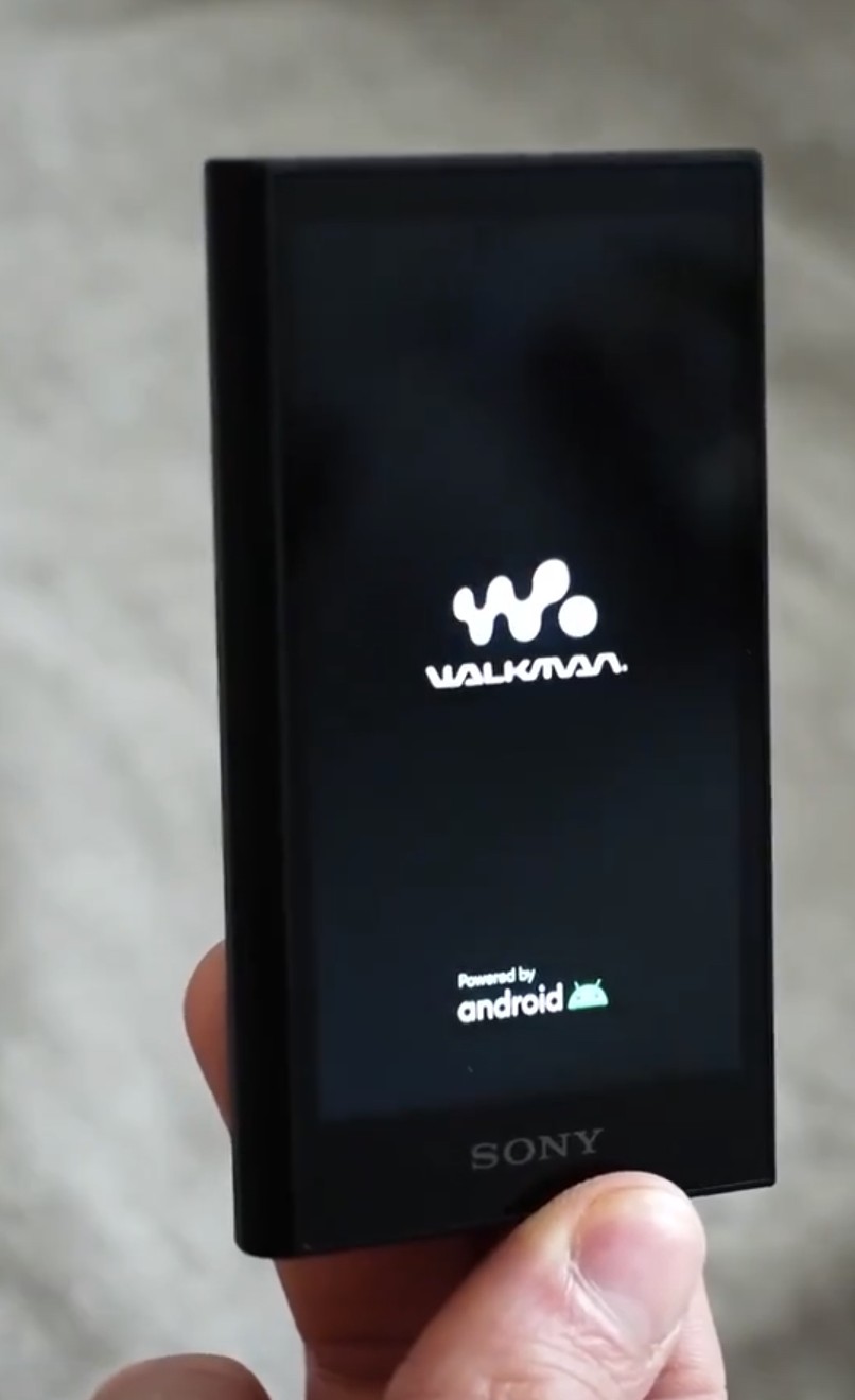 novo-walkman-sony-digital-tela-fita-cassete