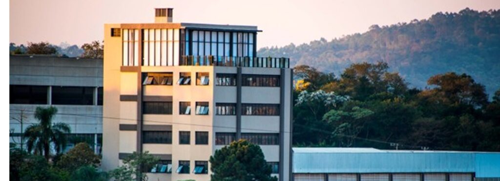 O crescimento do mercado de beleza importada no Brasil, com 10% de aumento, destaca a importância da segurança e rastreabilidade, como demonstrado pela Primi Tecnologia, referência no setor.