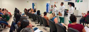 A Policlínica Estadual da Região Nordeste II, em Posse (GO), realizou uma ação multiprofissional para conscientizar pacientes sobre as doenças de Alzheimer e Huntington.